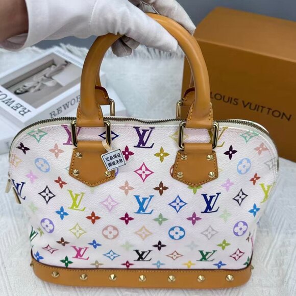 Louis Vuitton white tricolor coated studded monogram shell bag, 95% new - Picture 3 of 7